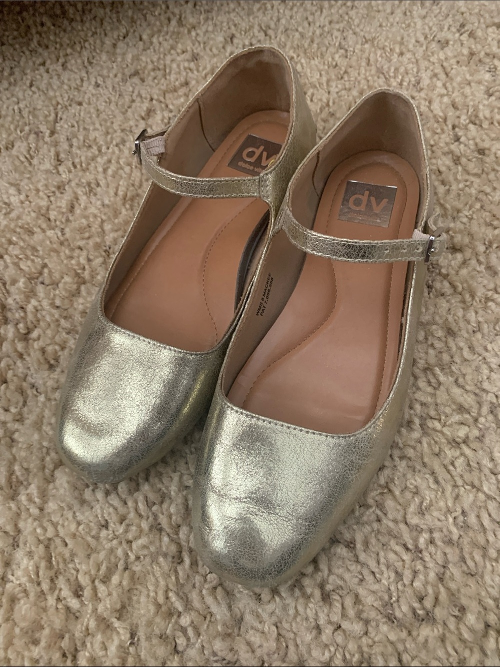 DV by Dolce Vita metallic sz 8 gold ballet flats
